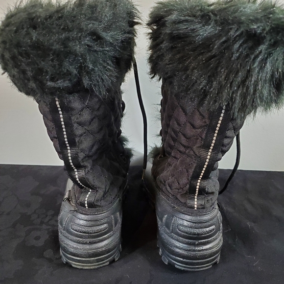 Winter Spirits Black Faux Fur Winter Boots, size 7, slight damage - Picture 7 of 11